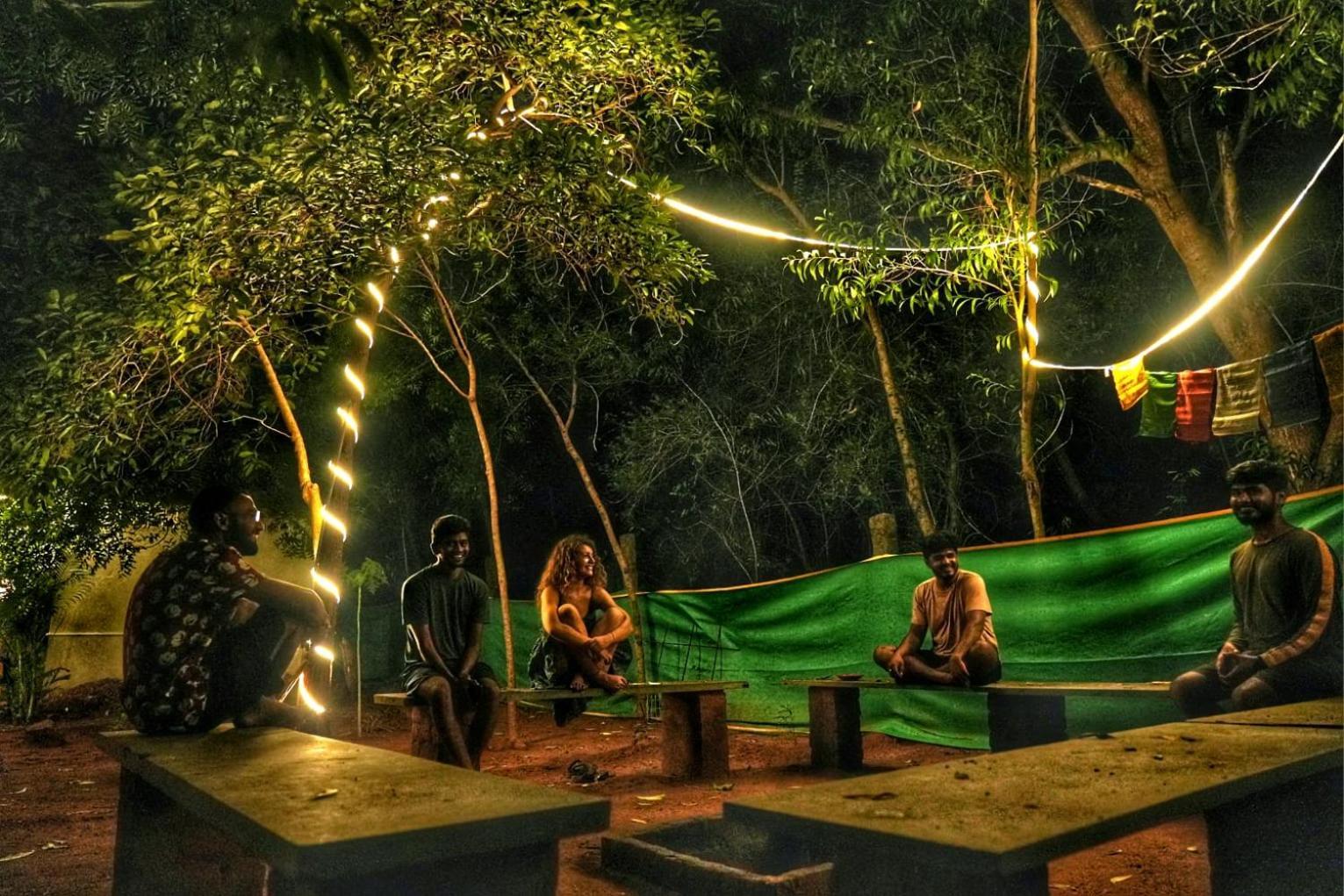 Nebula Nest Cafe & Hostel Auroville Ngoại thất bức ảnh